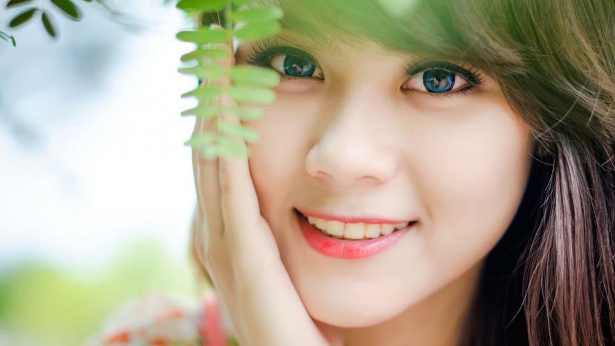 人民币汇率保持基本稳定有坚实基础